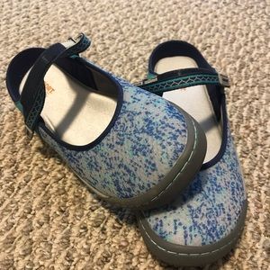 9 regular casual shoes with memory foam